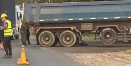 Terminó debajo de un camión en siniestro vial por la incoclusa Autovía Ruta 12